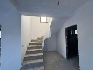 Proprietar ofer spre vânzare două case tip duplex cuplate la calcan - imagine 3