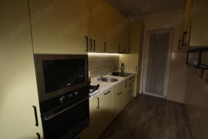 Proprietar vand apartament cu 2 camere in bloc nou - imagine 2