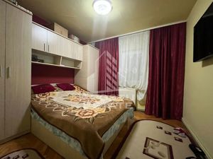 Apartament cu 3 camere, decomandat ,centrala proprie, zona Soarelui - imagine 4