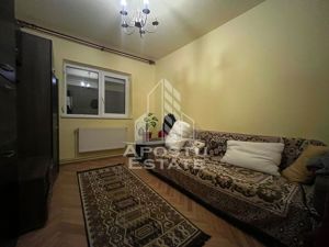 Apartament cu 3 camere, decomandat, 2 bai, zona Soarelui - imagine 5