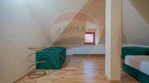 Apartament cu 4 camere | Ultracentral | Lux | Priveliste | Parcare - imagine 15