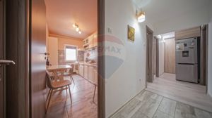 Apartament de vânzare - 2 camere decomandat - Comision 0% cumpărător - imagine 2