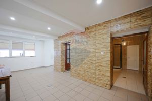 Casă cu teren de 3474 mp în Sânnicolau Român - imagine 6