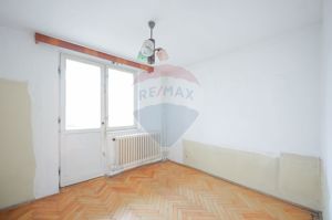 Apartament 2 camere de vânzare, zona Rogerius - imagine 4