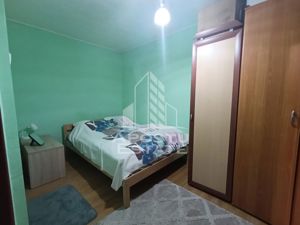 Apartament 3 camere, centrala proprie, mobilat si utilat, zona Sagului - imagine 2