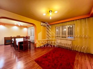 Casa individuala, 5 camere, PetFriendly, garaj, curte 300 mp, Mehala - imagine 2