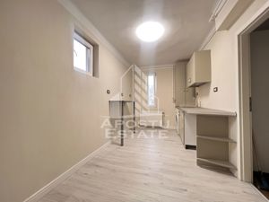 Apartament cu 1 camera, centrala proprie, in Piata 700 - imagine 5