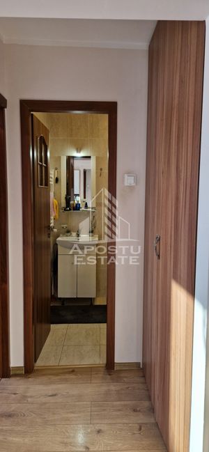 Apartament cu 4 camere, renovat, centrala proprie, zona Bucovina - imagine 8