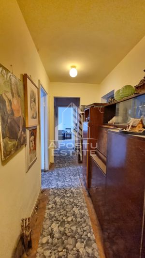 Apartament 4 camere, decomandat, zona Cetatii - imagine 4