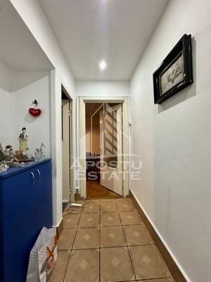 Apartament cu 4 camere, etajul 2, zona Sagului - imagine 8