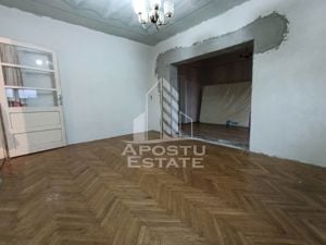 Casa P+1, toate utilitatile, garaj, necesita renovare, Girocului - imagine 3