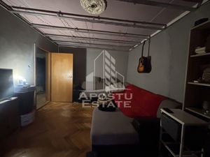 Apartament cu 3 camere in zona Soarelui, decomandat, cemtrala termica - imagine 8