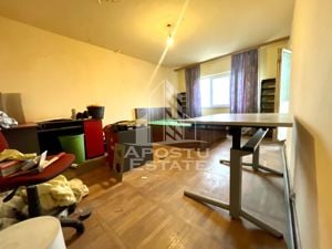 Apartament cu 3 camere, centrala proprie, zona Freidorf - imagine 3