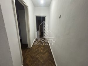Apartament cu 3 camere si două băi in zona Sagului, decomandat - imagine 7