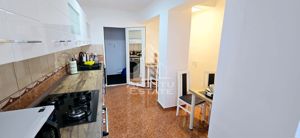 Apartament cu 4 garsoniere, centrala proprie, zona Dacia - imagine 3