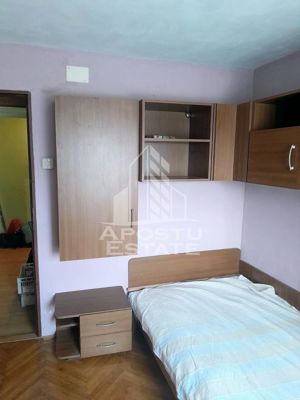 Apartament 3 camere ,etaj2, centrala proprie, zona Aradului - imagine 3
