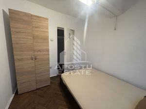 Apartament cu 3 camere si două băi in zona Sagului, decomandat - imagine 4