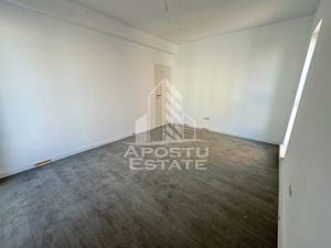 Apartament cu 2 camere etaj intermediar bucatarie separata zona Lidl. - imagine 3