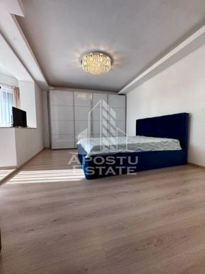 Apartament tip penthouse cu 5 camere pe doua nivele, zona Fabric - imagine 6