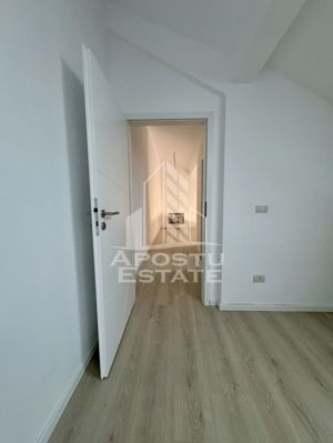 Penthouse pe 2 nivele cu scara interioara, 3 camere, 2 bai, zona Lidl. - imagine 16