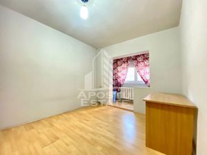 Apartament 2 camere in Bucovina - imagine 4