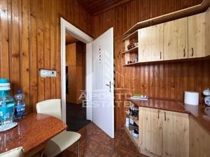 Apartament 3 camere, garaj si acces auto cu telecomanda langa Medicina - imagine 6