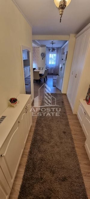 Apartament cu 3 camere,100 mp,decomandat,etaj intermediar,zona Intim - imagine 6