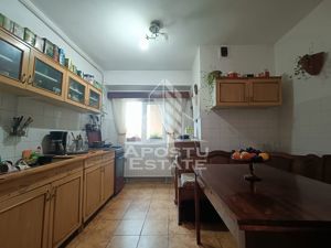 Apartament cu 4 camere, centrala proprie, zona Aradului - imagine 6