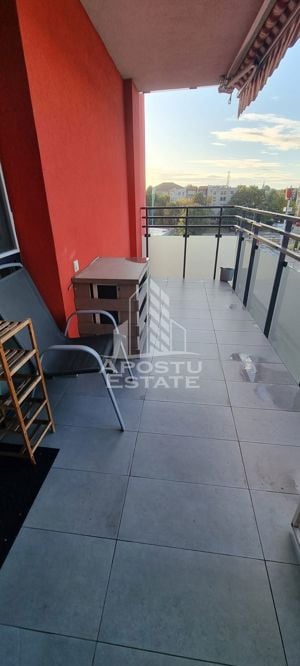 Apartament cu 3 camere,100 mp,decomandat,etaj intermediar,zona Intim - imagine 9