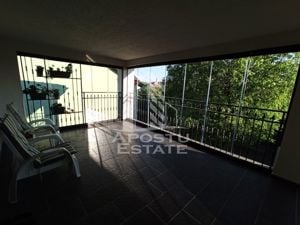 Casa  5 camere, curte, gazon livada in Gradiste - imagine 16