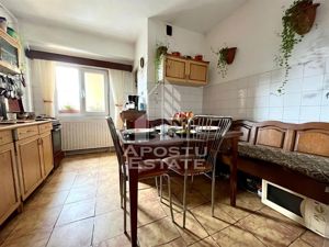 Apartament cu 4 camere, centrala proprie, zona Aradului - imagine 9