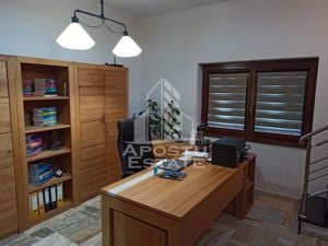 Casa  5 camere, curte, gazon livada in Gradiste - imagine 15