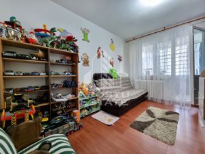 Apartament cu 3 camere, etaj intermediar, zona Circumvalatiunii - imagine 8