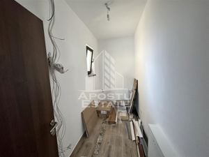 Duplex cu etaj si  5 camere in Mosnita Noua, aproape de asfalt - imagine 8