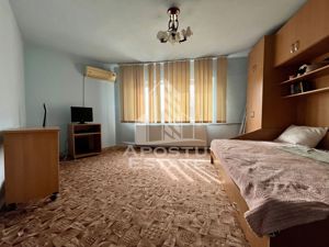 Apartament 2 camere , decomandat ,  zona Bucovina