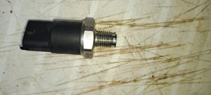 Senzor rampa citroen fiat peugeot iveco. 2.8 - imagine 2