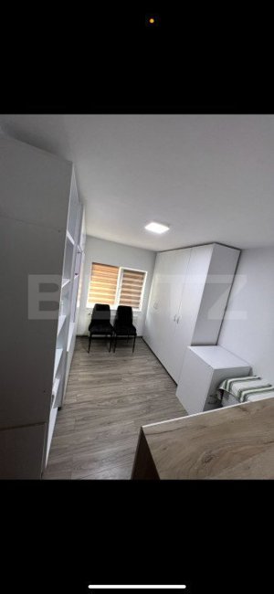 Apartament 3 camere, 75 mp, decomandat, zona Centrala - imagine 4