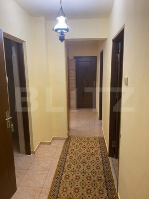 Apartament 3 camere, zona centrala - imagine 7