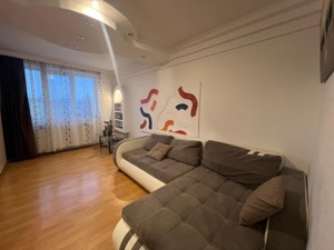 Apartament 3 camere , B-dul Bucuresti zona Center  - imagine 3