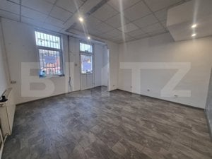 Spațiul comercial, cu 3 incaperi,  71 mp, zona Brașovul Vechi - imagine 2