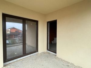 Duplex 5 camere - toate utilitatile - Mosnita Noua - imagine 13