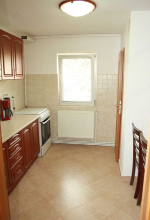 De închiriat apartament 3 camere zona Bucovina - imagine 2