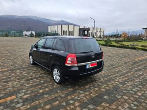 Opel Zafira  - imagine 2