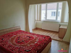  Apartament 2 camere decomandat zona Vasile Aaron (omv)