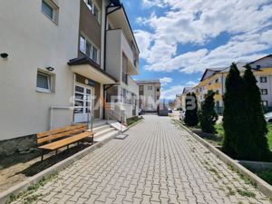 Apartament 2 camere zona Coresi cu parcare - imagine 16