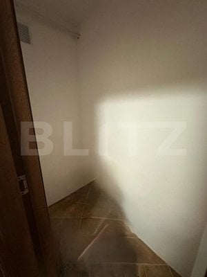 Apartament 3 camere, decomandat, 65 mp,  zona Trapezului - imagine 13