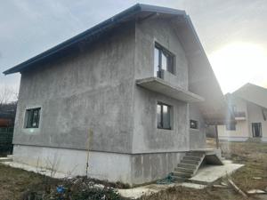 Vila în Bucium Bârnova cu 850 m  teren la asfalt. - imagine 2