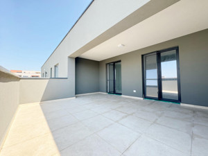 Penthouse 3 camere, semdecomandat, 75.4 mp utili, toate utilitatile, zona Aradul - imagine 7