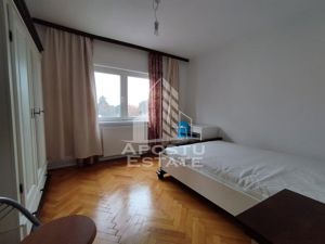 Apartament 4 camere, garaj propriu, centrala proprie, zona Lipovei - imagine 6