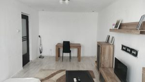 Închiriez apartament cu 3 camere zona Sagului 400 euro - imagine 2